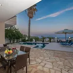 Artemis Oasis With Private Pool