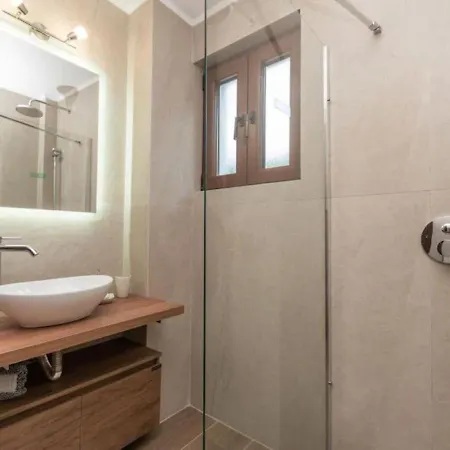 Artemis Oasis With Private Pool * Khartáta