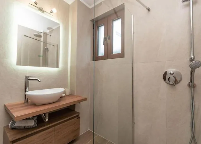 Artemis Oasis With Private Pool * Khartáta