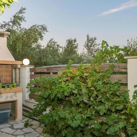Artemis Oasis With Private Pool וילה Khartáta